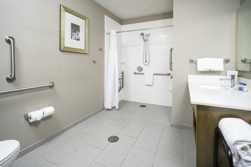 Staybridge Suites Summerville by IHG - photo 16