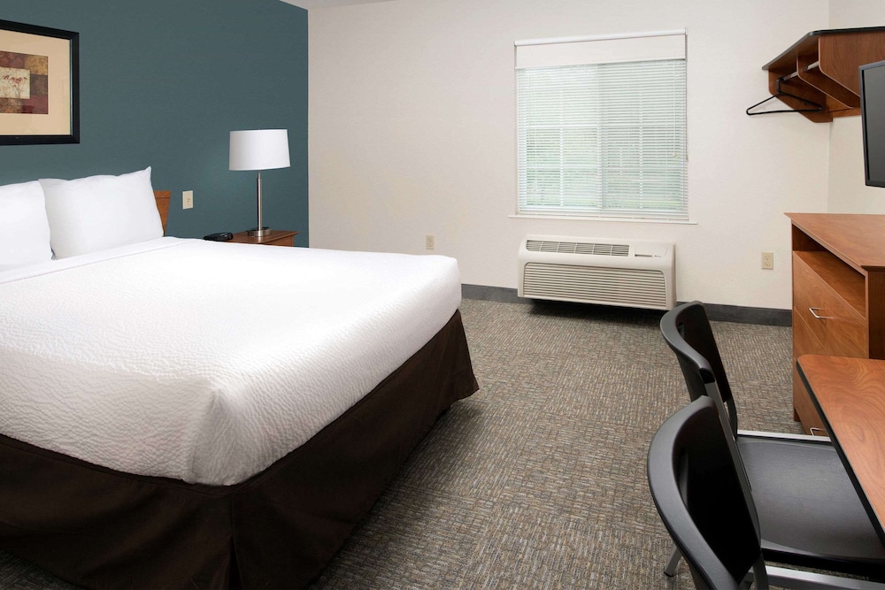 WoodSpring Suites Gainesville I 75 - photo 9
