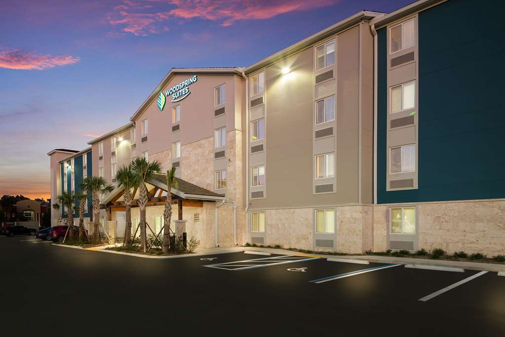WoodSpring Suites Wesley Chapel Tampa - photo 3