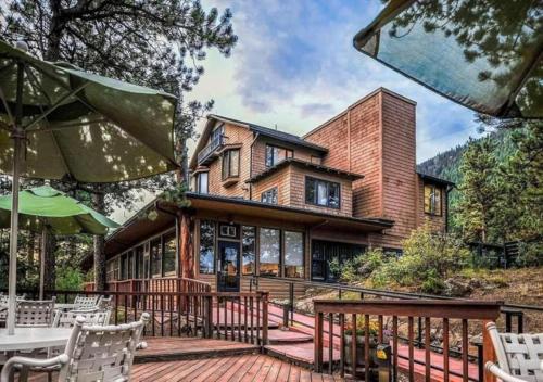 Diamond The Historic Crags Lodge 2BD — 4-Star Luxury Hotel in Estes Park, United States