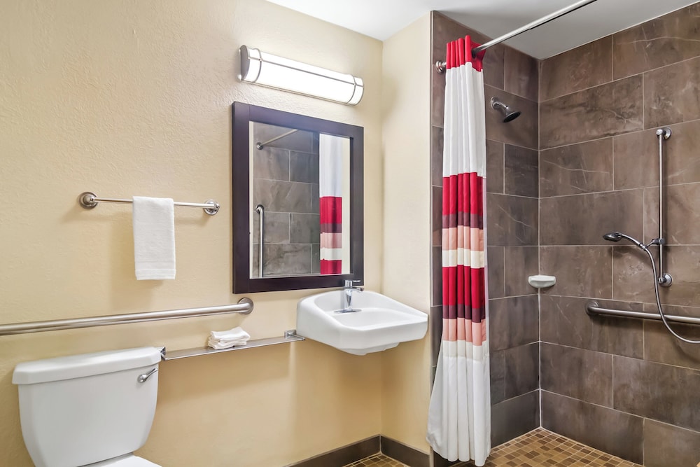 Red Roof Inn PLUS Jacksonville Southpoint - photo 34