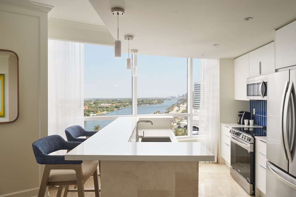 Fontainebleau Miami Beach - photo 17