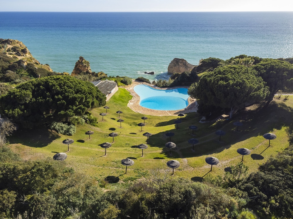 Prainha Family Holidays — 4-Star Luxury Hotel in Portimao, Portugal