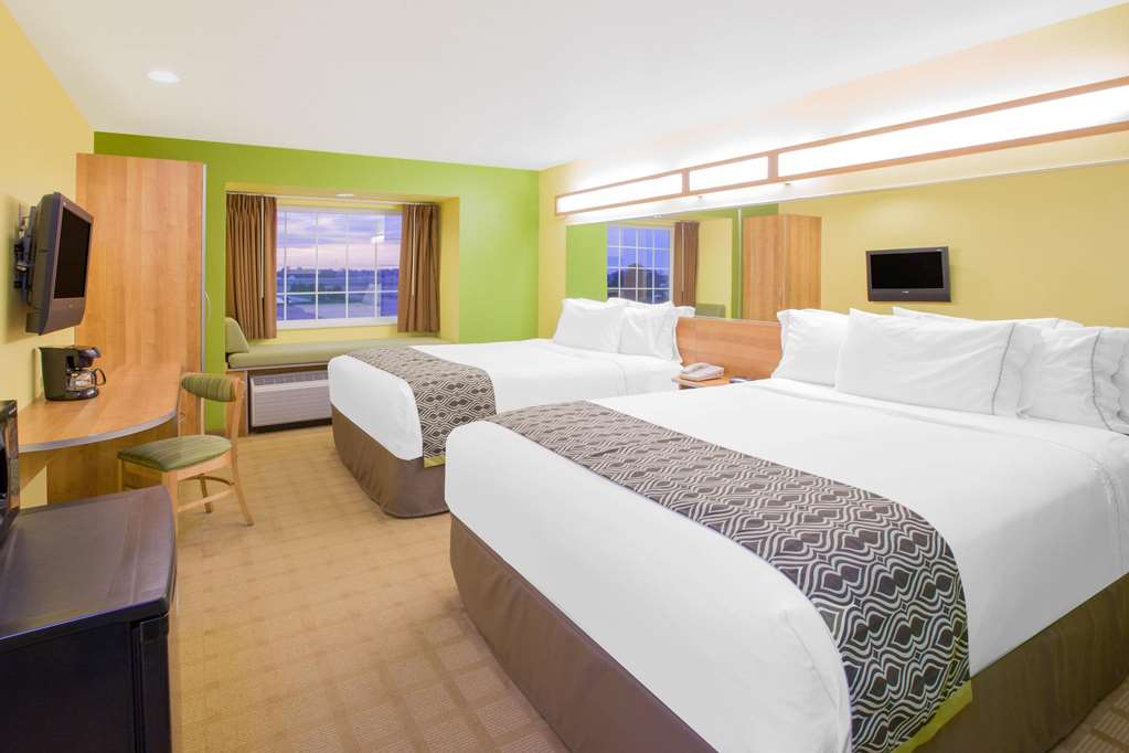 Microtel Inn & Suites by Wyndham Delphos - photo 6