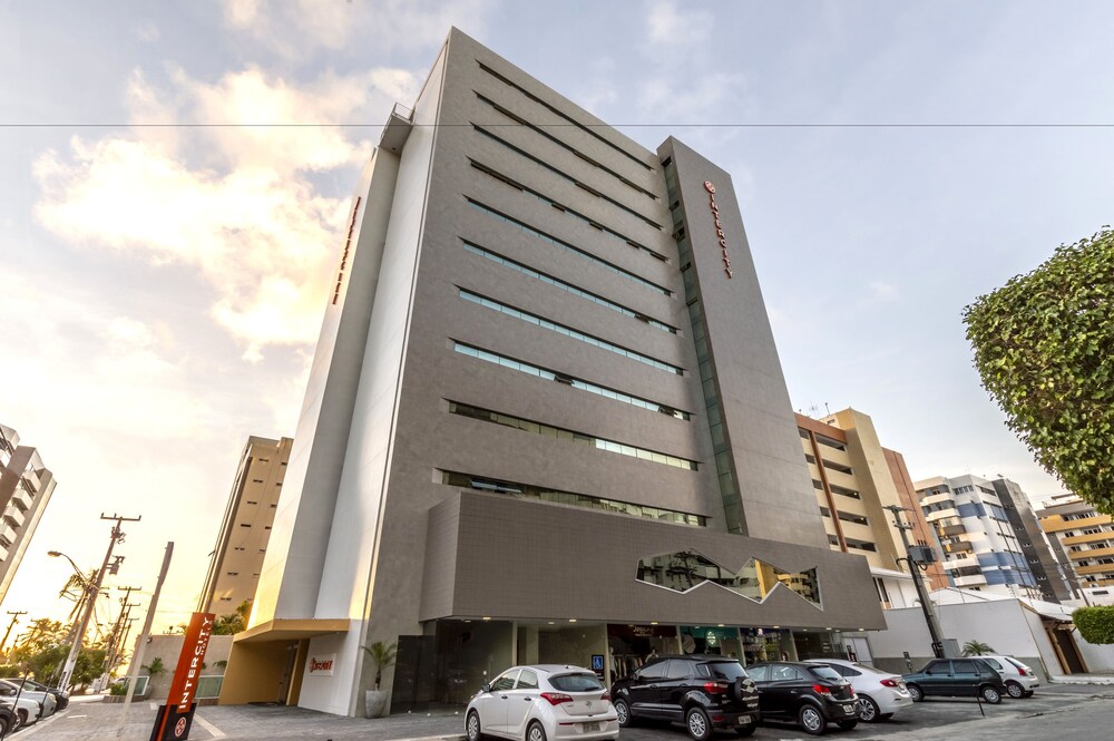 Intercity Maceio — 4-Star Luxury Hotel in Maceio, Brasil