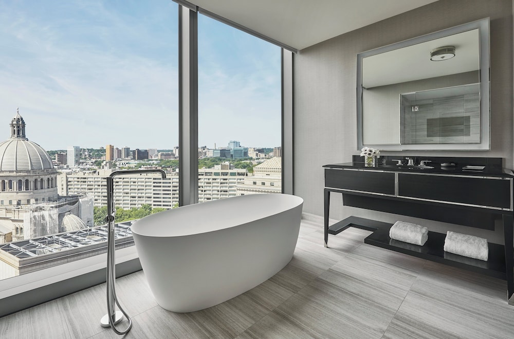 Four Seasons Hotel One Dalton Street Boston - photo 47