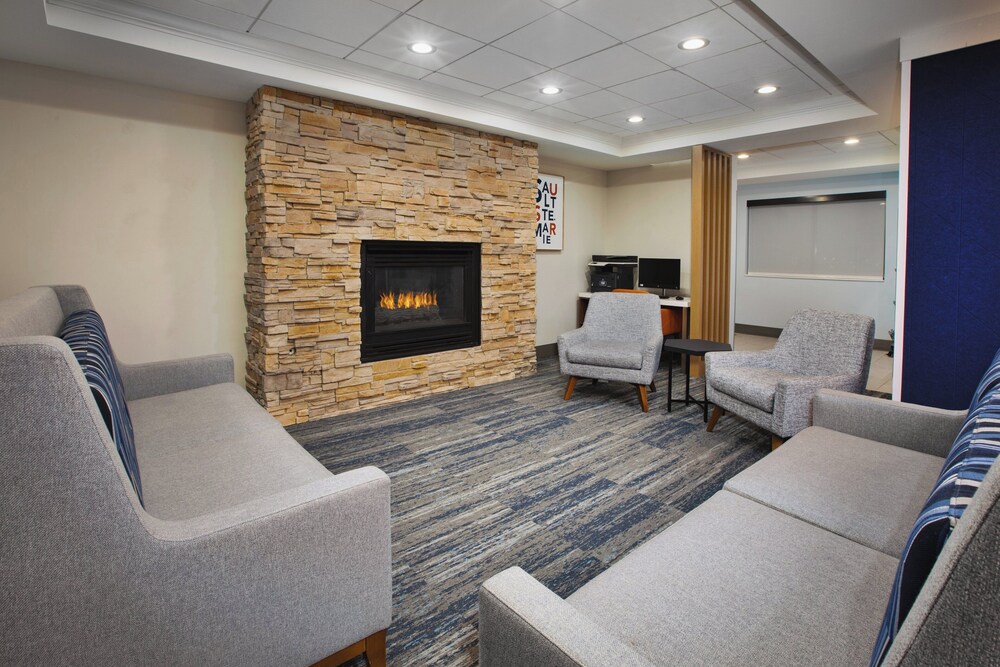 Holiday Inn Express Sault Ste. Marie by IHG - photo 51