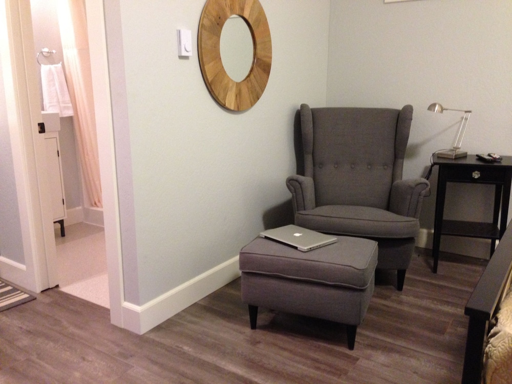 The Pines Inn and Cottages - photo 24