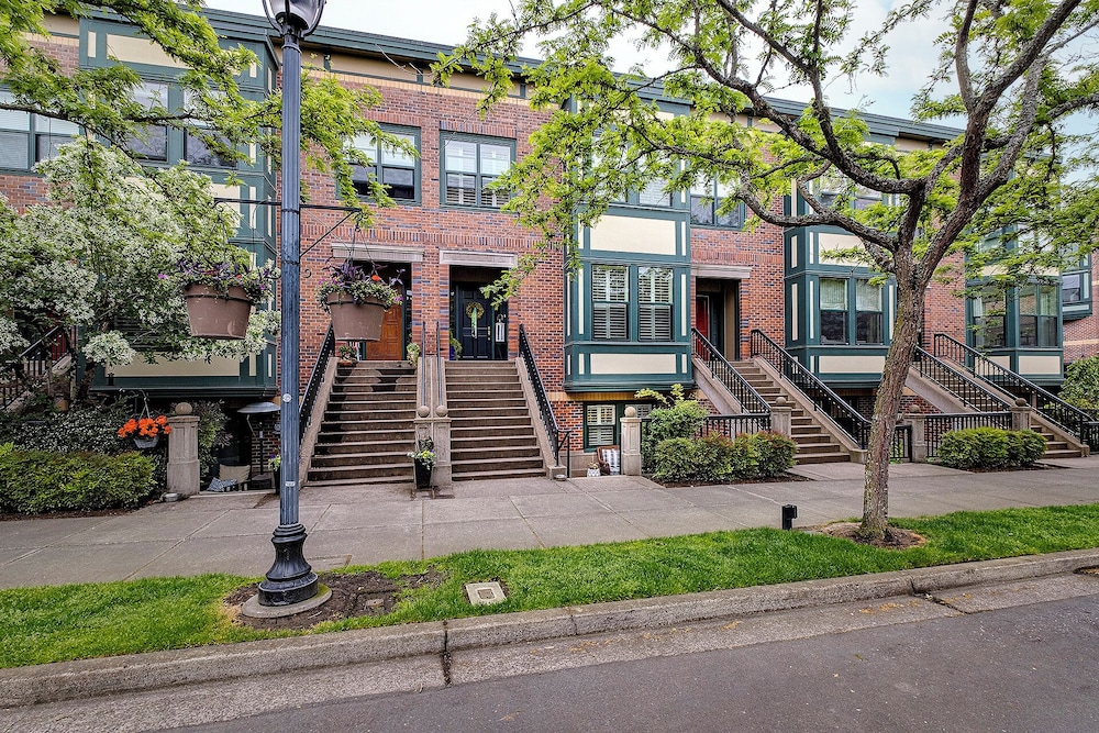 The Orenco Station Hotel - photo 151