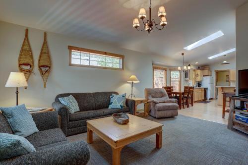 Huckleberry Cottage — 4-Star Luxury Hotel in Bend, United States