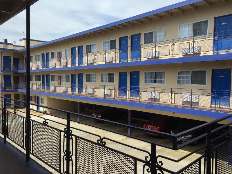 Surf Motel - photo 8