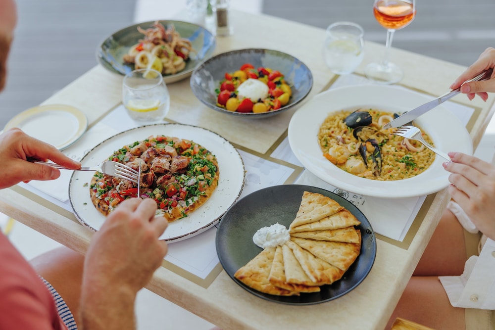 מזון ומשקאות