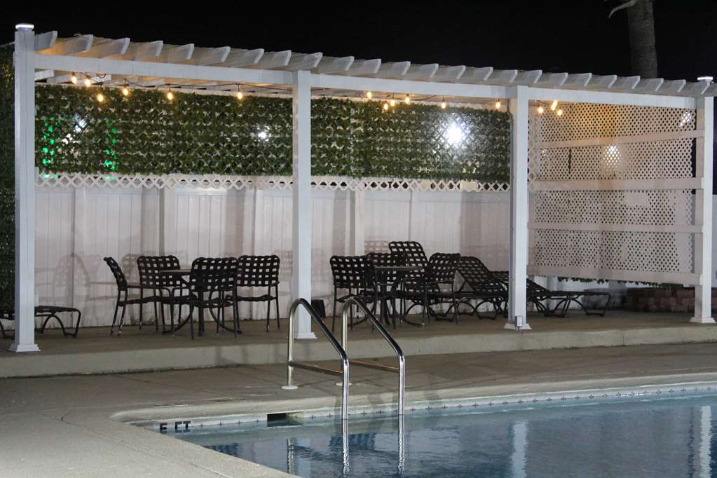 Days Inn by Wyndham Marianna - photo 11
