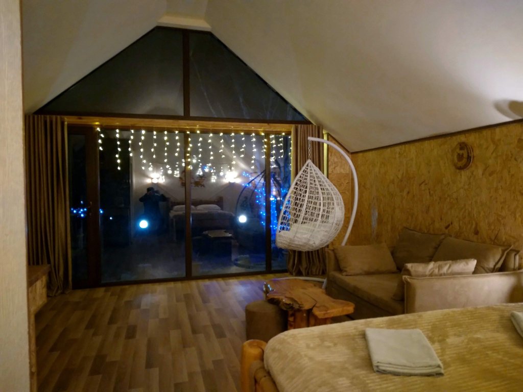 Kazbegi cottages qabarjina — Step'antsminda — photo 3
