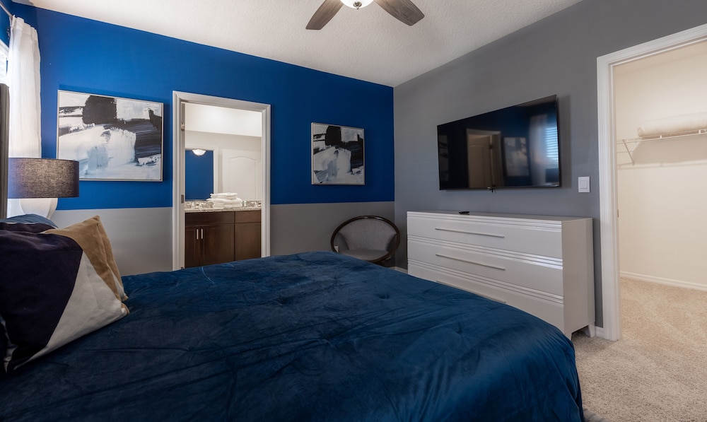 7587oml Solterra Resort 7 Bedroom Home by RedAwning - photo 11