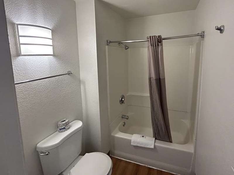 Motel 6 Bellflower CA Los Angeles - photo 13