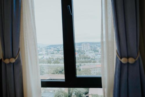 Skyline Luxury Suites