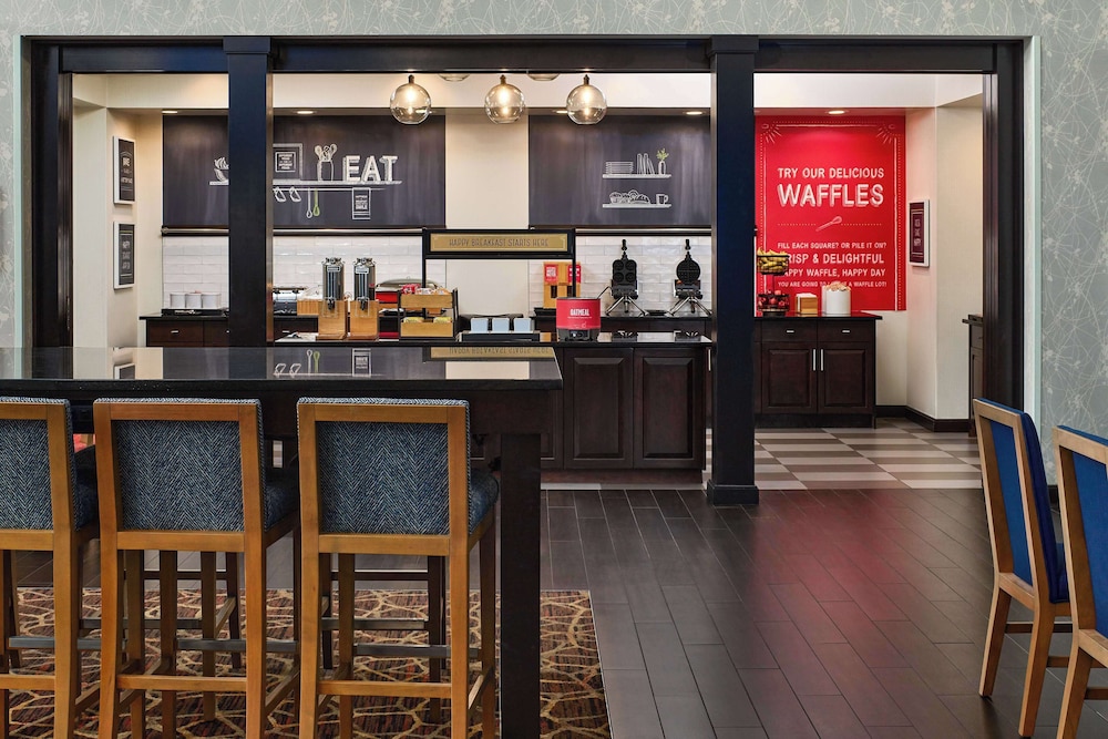 Hampton Inn & Suites Hershey Near The Park - photo 35