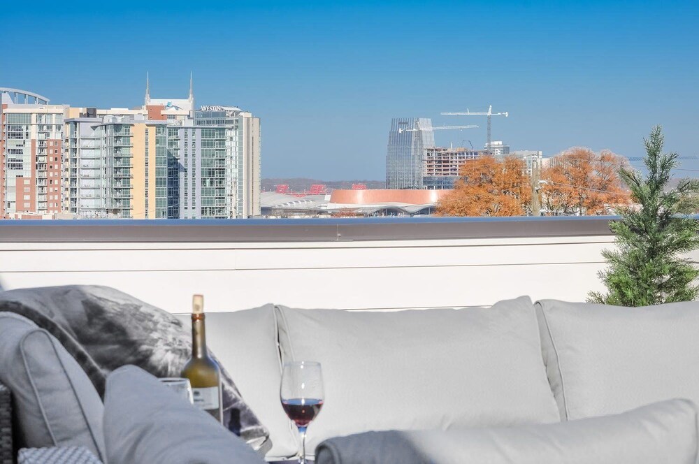 A Nashville Rooftop to Call Yours by RedAwning - photo 21