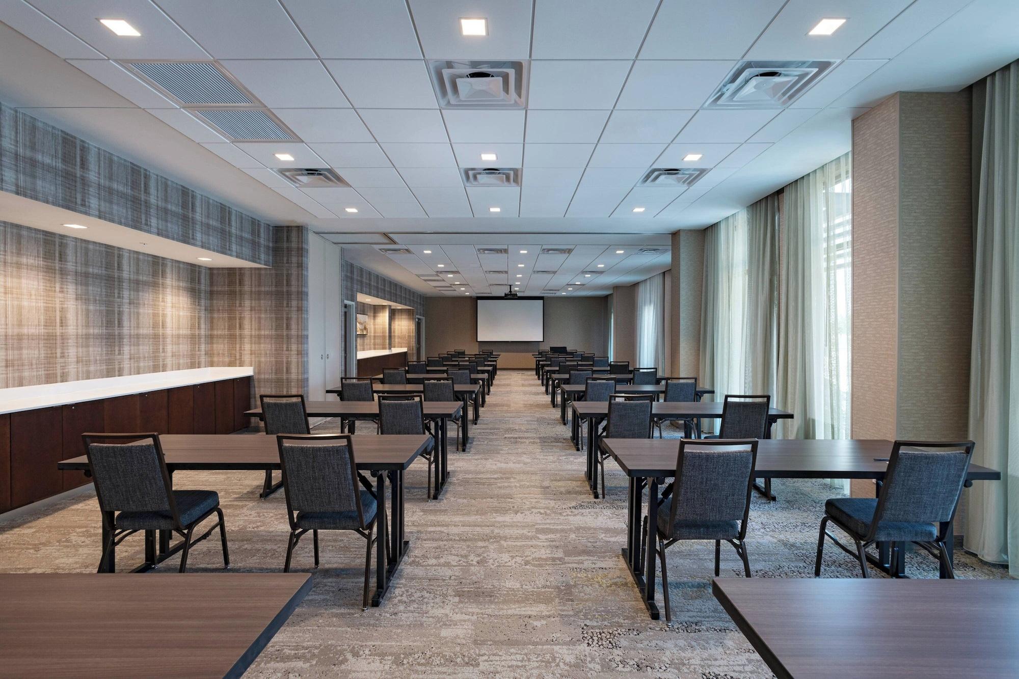 Courtyard by Marriott Dallas Grand Prairie - photo 17