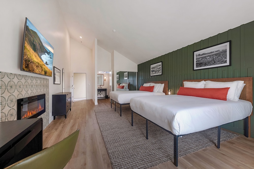 Bodega Coast Inn and Suites - photo 33