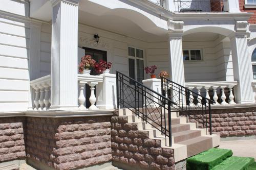 Lvovskaya marine club — 4-Star Luxury Hotel in Odessa, Ukraine