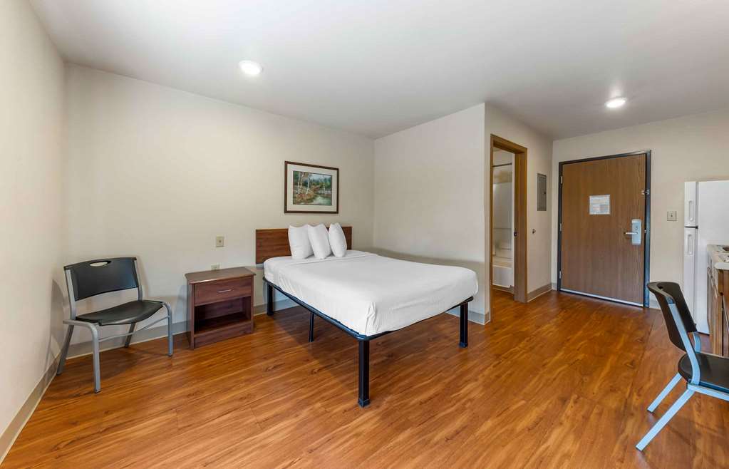 Extended Stay America Select Suites Oklahoma City Southeast - photo 10