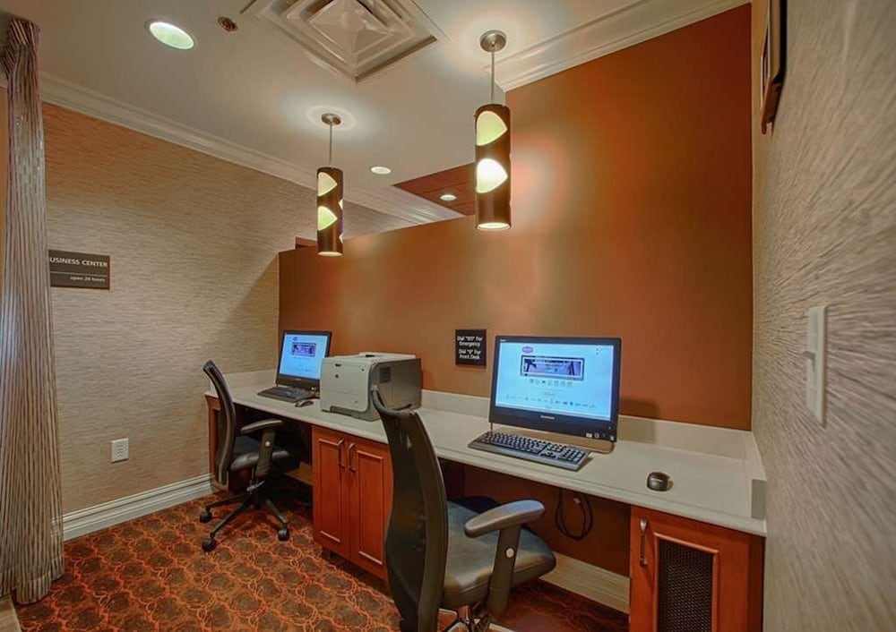 Hampton Inn Atlanta Canton - photo 21