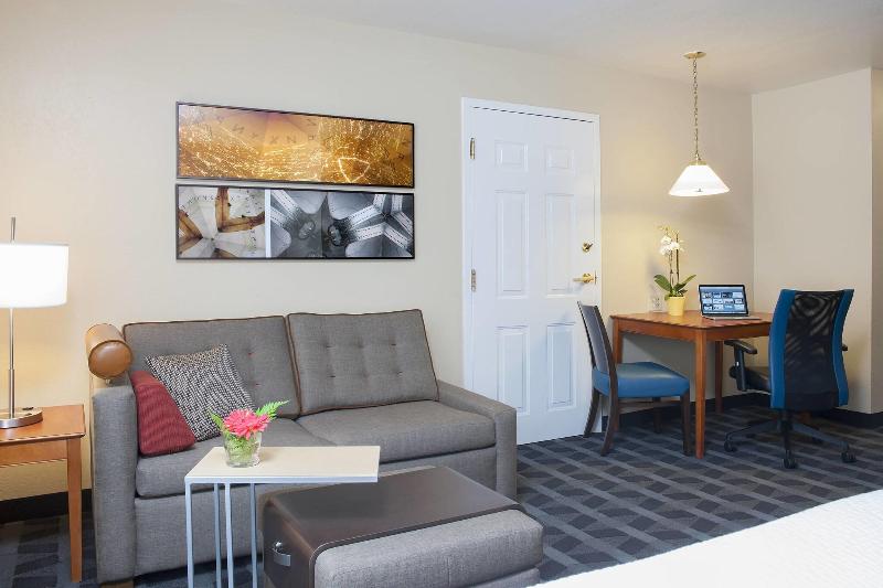 TownePlace Suites Indianapolis Keystone - photo 36