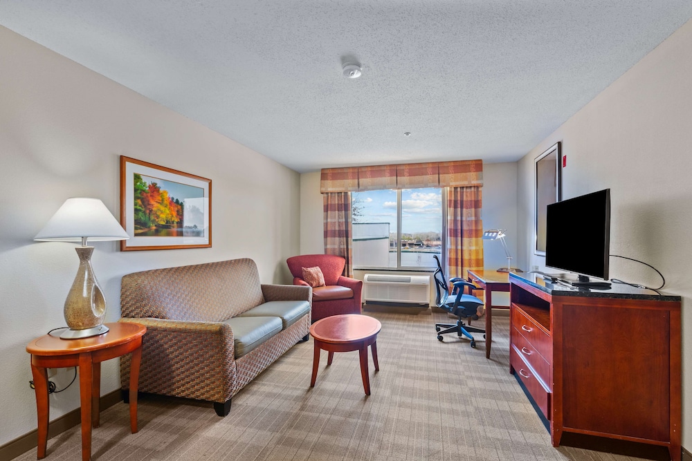 Hilton Garden Inn Starkville - photo 54
