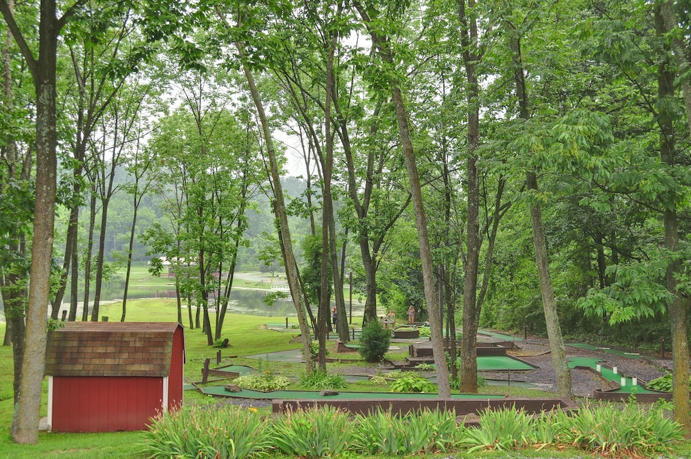 Hershey Camping Resort Park Model 6 - photo 9