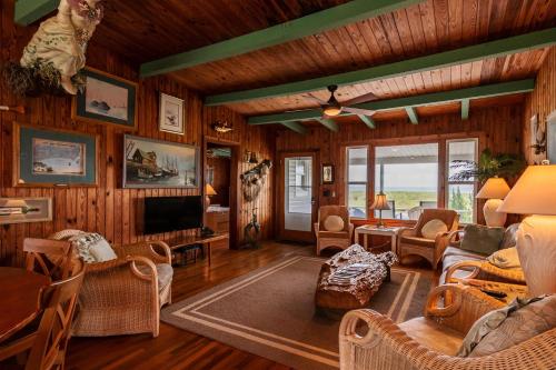 Sound Sleeper by Oak Island Accommodations - photo 2
