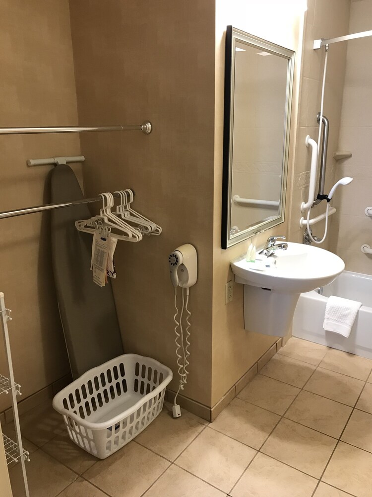 Staybridge Suites Williamsville Buffalo by IHG - photo 10