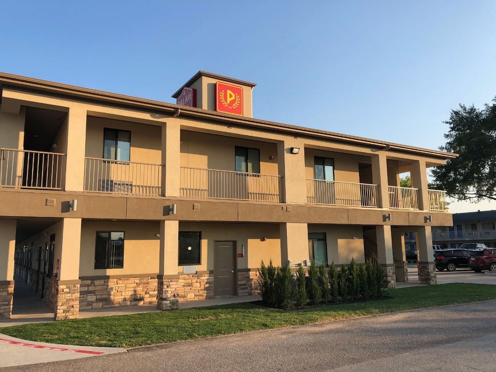 Palace Inn Conroe - photo 33