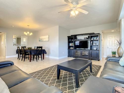 Upscale 32 corner unit with private balcony overlooking the property. OW14 401 — 4-Star Luxury Hotel in New Smyrna Beach, United States