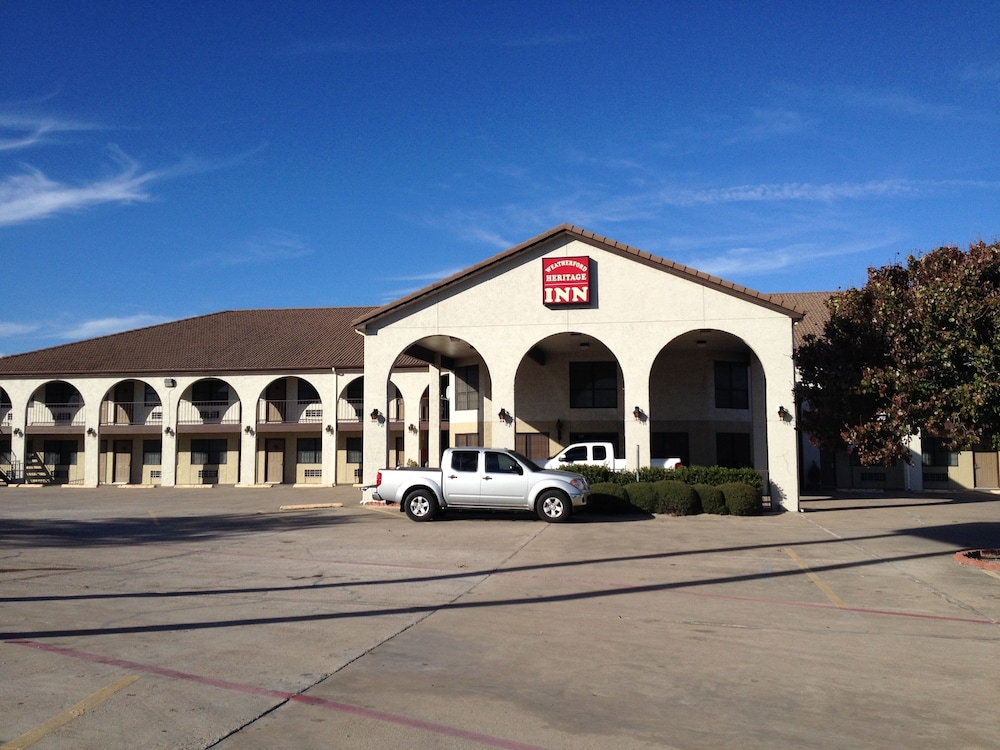 Weatherford Heritage Inn - photo 15