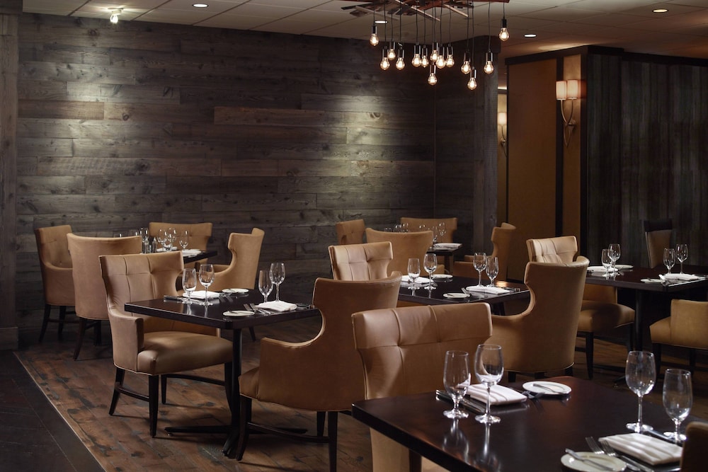 Atlanta Airport Marriott - photo 49