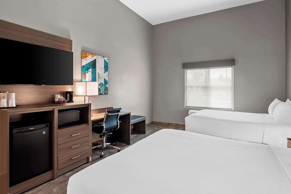 Best Western San Bernardino Hotel - photo 7