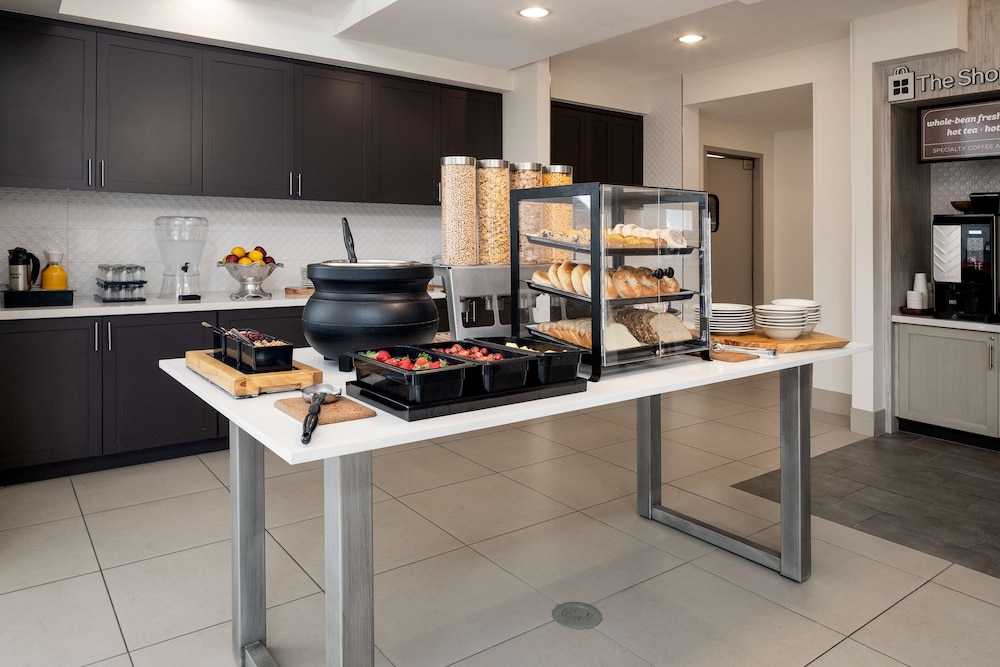 Hilton Garden Inn Folsom - photo 41
