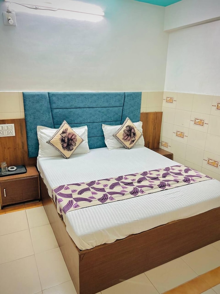 Ashadeep Hotel in Ahmedabad, India