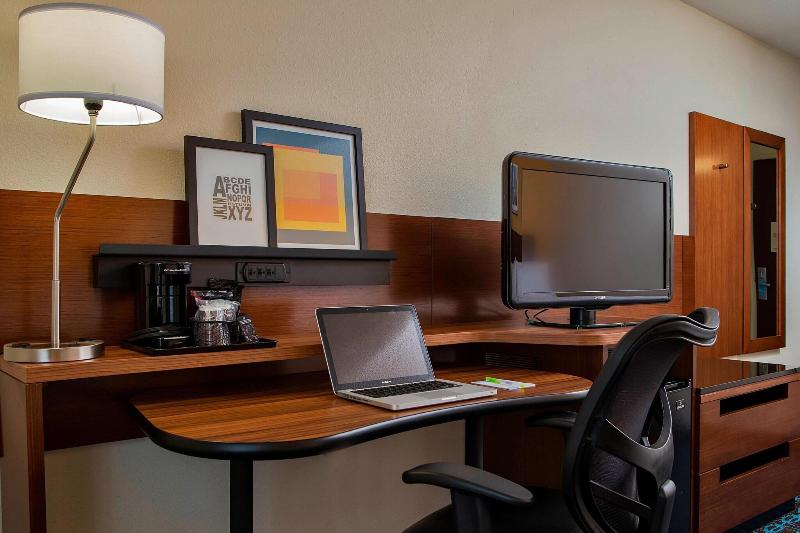 Fairfield Inn by Marriott Charlotte Mooresville - photo 62