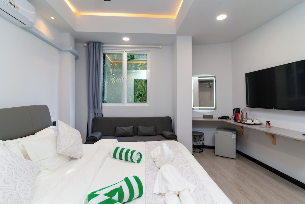 Sunway Ukulhas - carbon neutral hotel in Unknown City