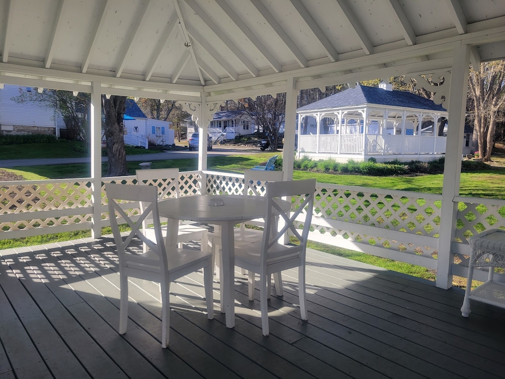 2 River Road Inn & Cottages - photo 85