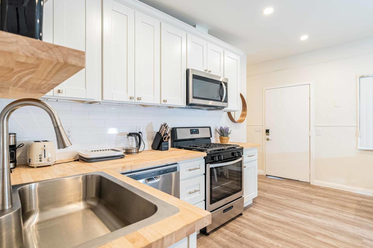 Newly Remodeled 2B1B House on Historic Route 66 — 4-Star Luxury Hotel in Glendora, United States