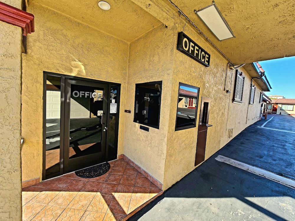 Geneva Motel - photo 22