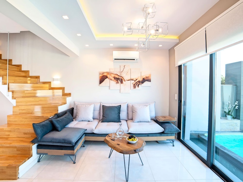 2 New Villas Next Each Other Pool Rent Separately or Together at Kournas Lake — 4-Star Luxury Hotel in Georgioupolis, Greece