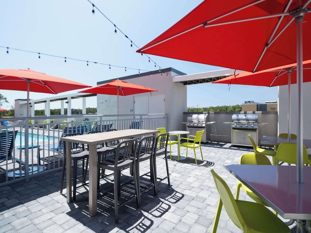 Home2 Suites by Hilton Santa Rosa Beach - photo 39