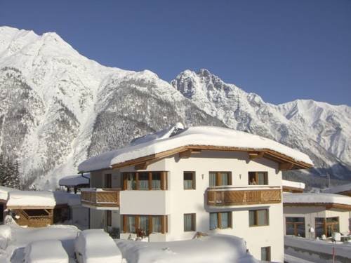 Alpineas — 4-Star Luxury Hotel in Leutasch, Austria