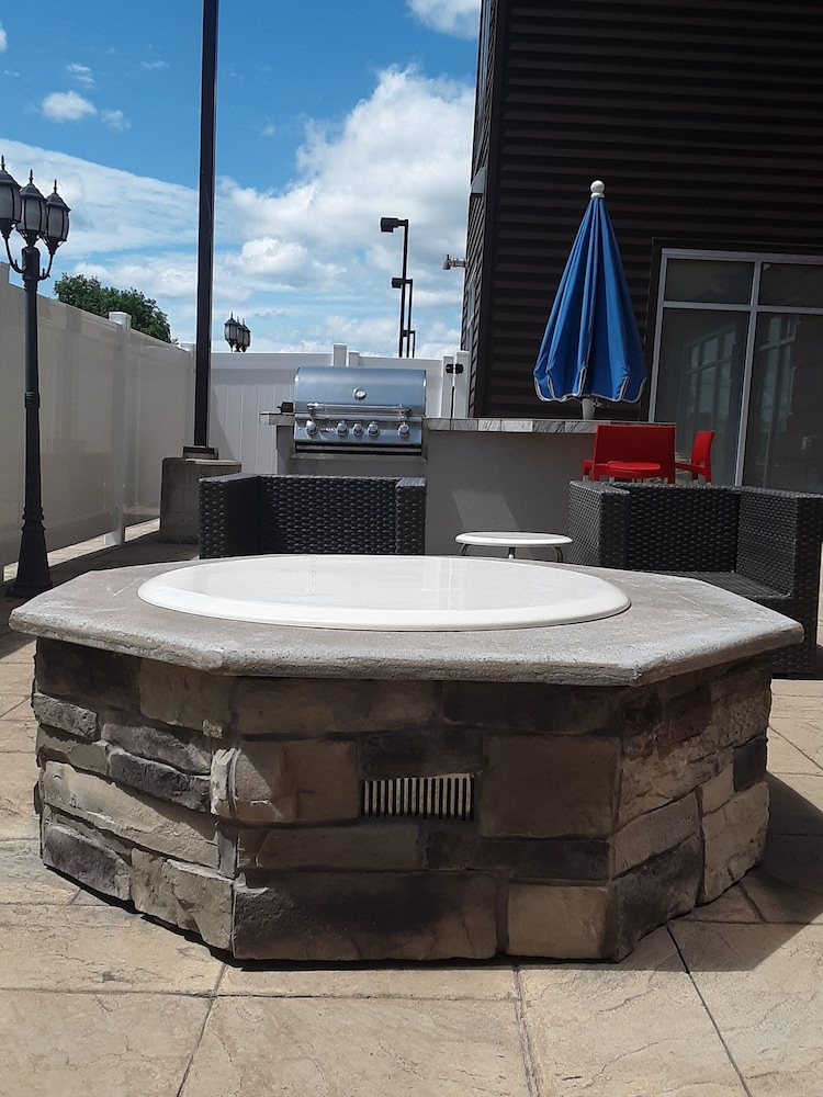 Fairfield Inn & Suites Utica - photo 31