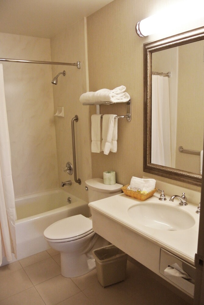 Cow Hollow Suites - photo 17